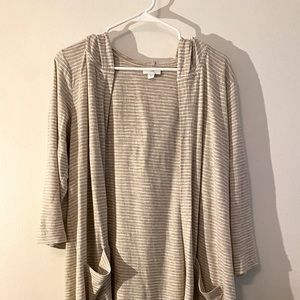 Tan and white J. Jill tunic.
